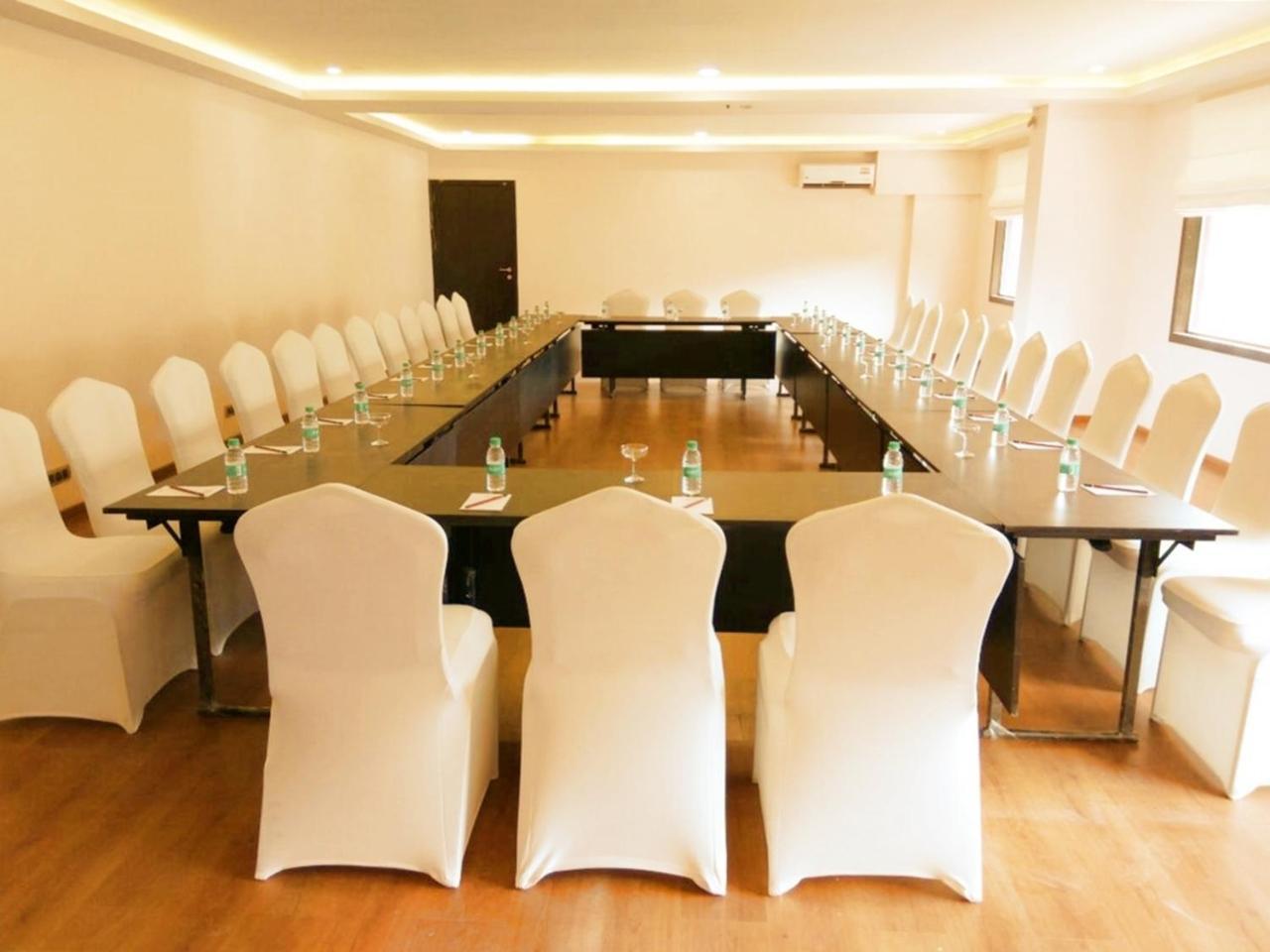 Hotel Central Park Manipal Εξωτερικό φωτογραφία